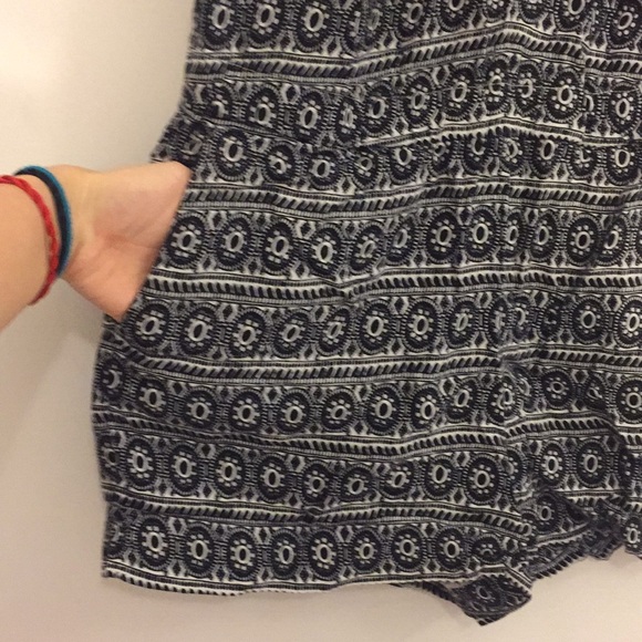 *BOGO 50%*Loft black/white pattern rompers - Picture 3 of 4